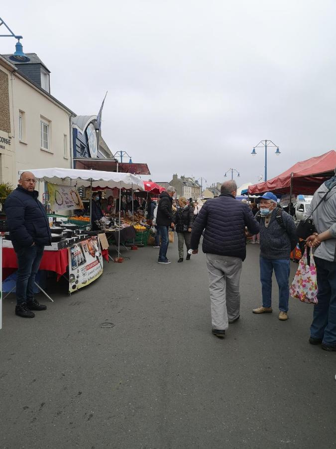 La maison du bonheur Port-en-Bessin-Huppain Eksteriør billede